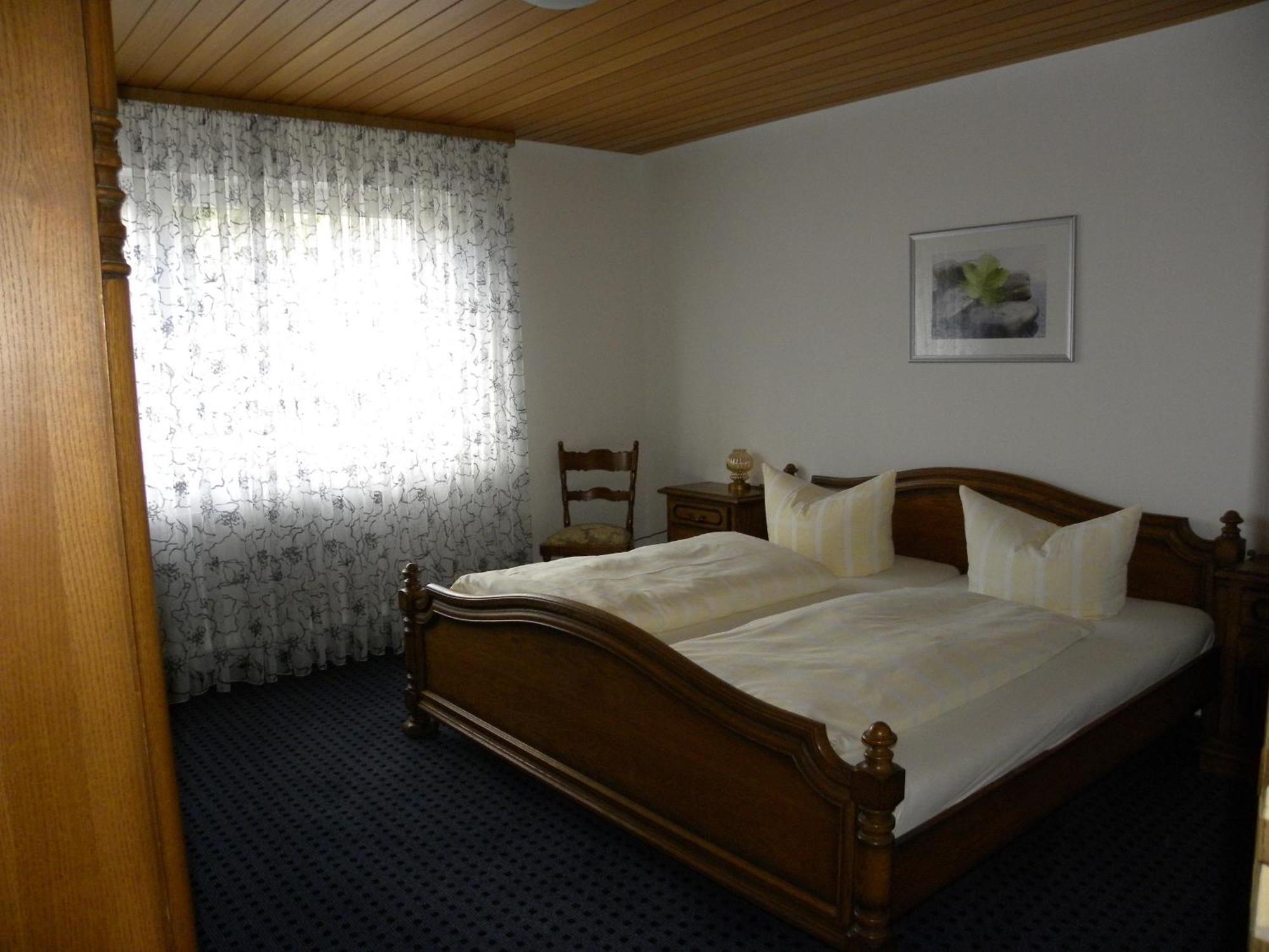 Thueringer Hof Hotel Richelsdorf Room photo